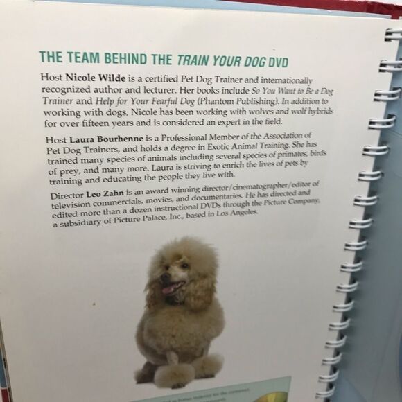 Barron's Dog Bibles Poodles Book with CD Rom - Picture 7 of 14